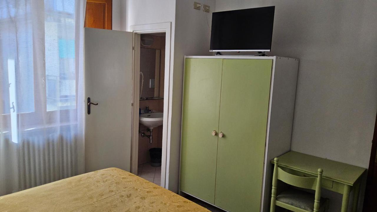 Verena Dependance Savoia & Campana Montecatini Terme Buitenkant foto
