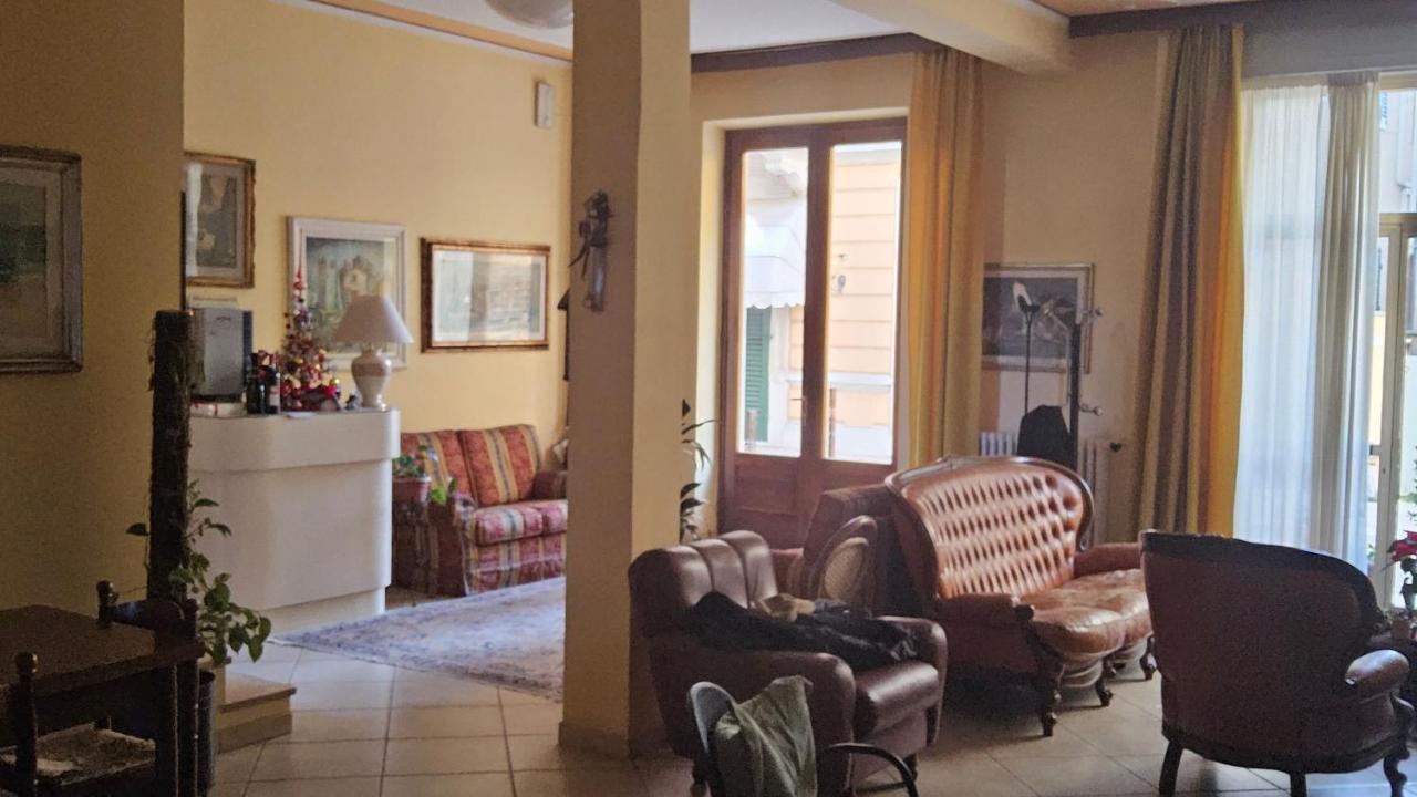 Verena Dependance Savoia & Campana Montecatini Terme Buitenkant foto