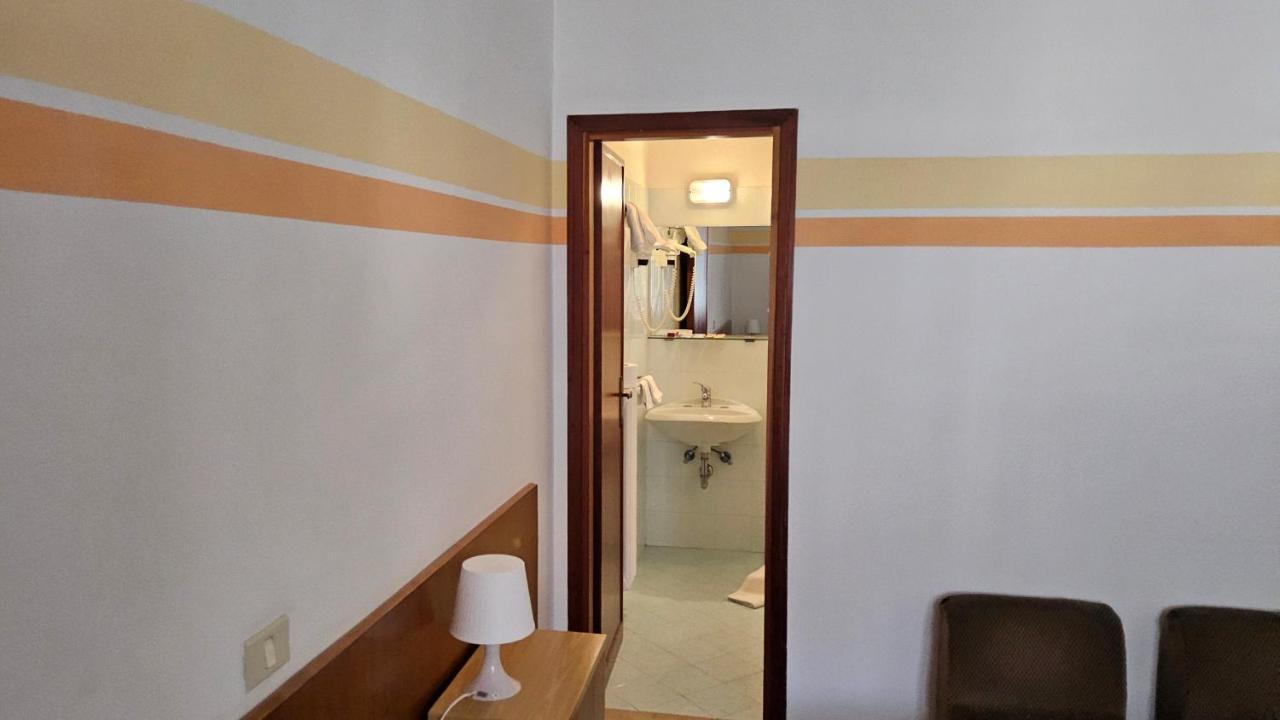 Verena Dependance Savoia & Campana Montecatini Terme Buitenkant foto